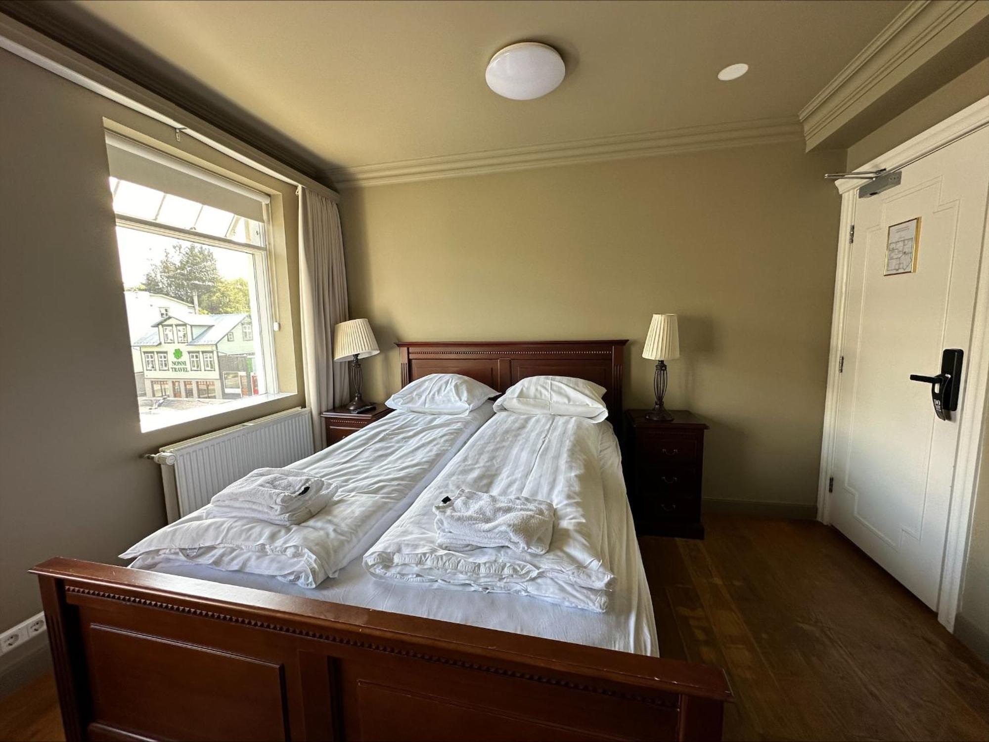 Bg4 Guesthouse Акурейрі Екстер'єр фото