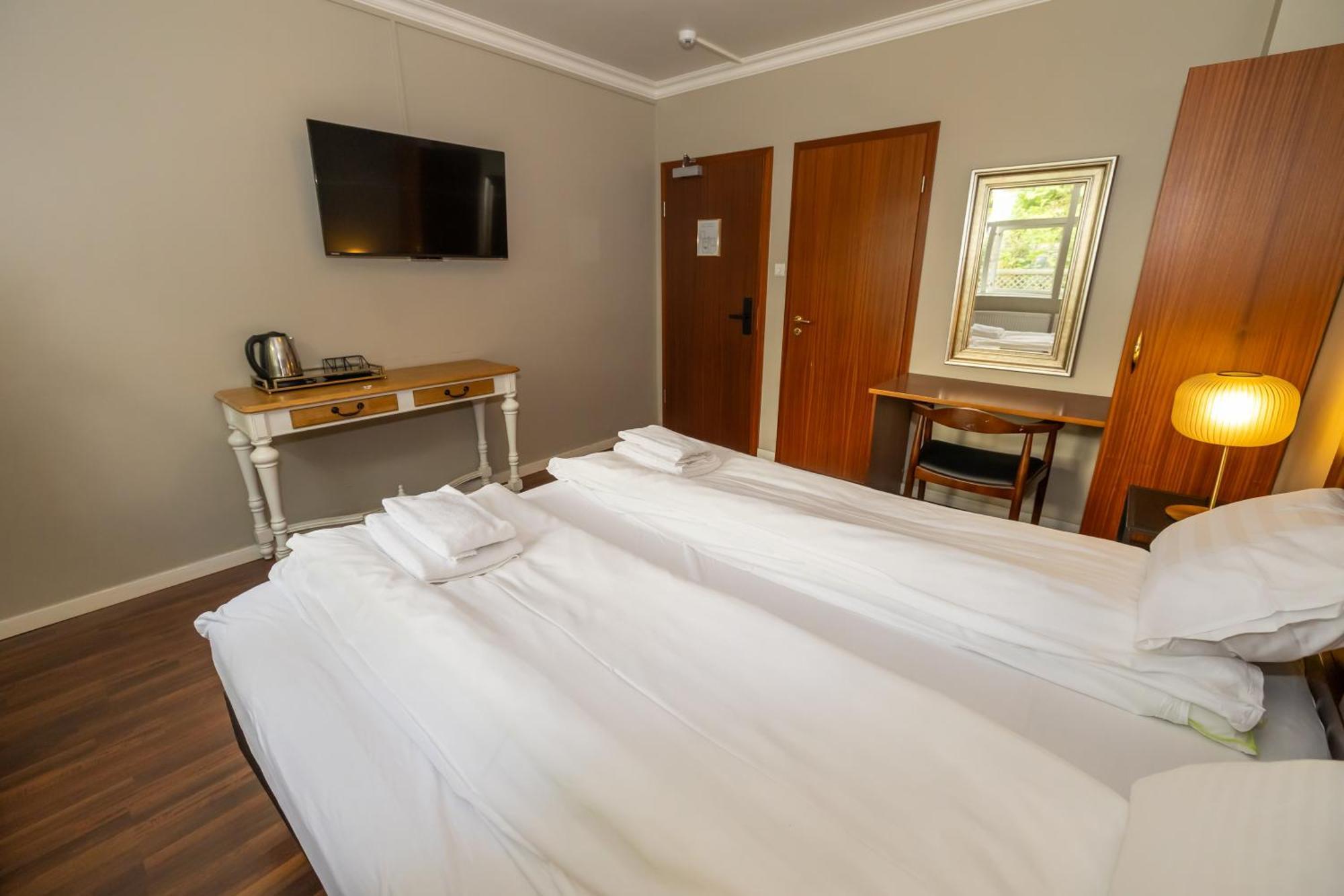 Bg4 Guesthouse Акурейрі Екстер'єр фото
